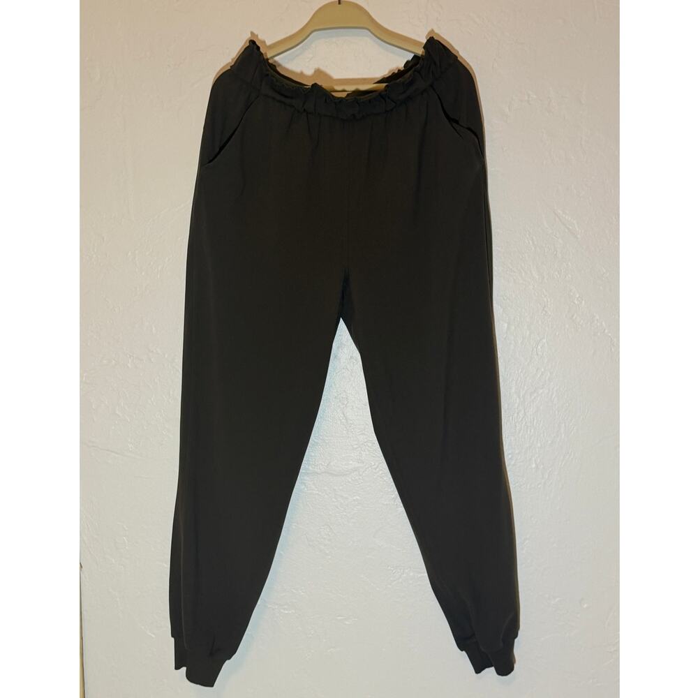 Lululemon Black Sweatpants / Joggers Size Unkno- Good Used Condition